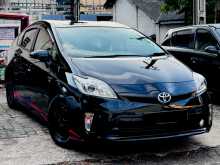 Toyota Prius S LED Anniversary 2014 Car