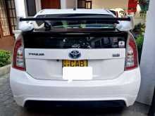 Toyota Prius S Limited 2013 Car