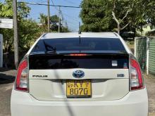 https://riyasewana.com/uploads/toyota-prius-s-68453824182.jpg