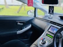 https://riyasewana.com/uploads/toyota-prius-s-69111317626.jpg