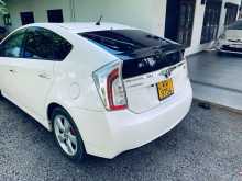 Toyota Prius S Touring 2012 Car