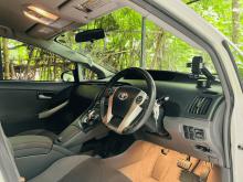 https://riyasewana.com/uploads/toyota-prius-s-712585010424.jpg