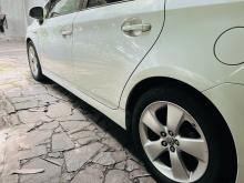 https://riyasewana.com/uploads/toyota-prius-s-712585010883.jpg