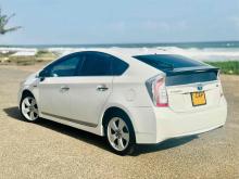 https://riyasewana.com/uploads/toyota-prius-s-714415924621.jpg