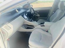 https://riyasewana.com/uploads/toyota-prius-s-714415924723.jpg