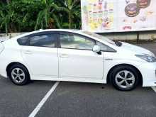 https://riyasewana.com/uploads/toyota-prius-s-71745554993.jpg
