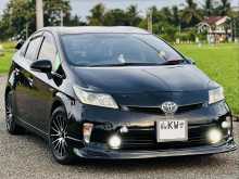 Toyota Prius S LED Limited 2013 Car