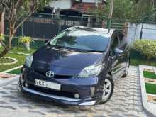 Toyota PRIUS S LED 2011 Car