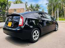 Toyota Prius S Grade 2012 Car