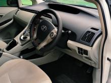 https://riyasewana.com/uploads/toyota-prius-s-917560217166.jpg