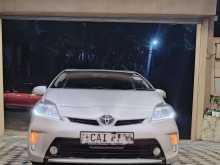 Toyota Prius S Grade 2013 Car