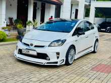 Toyota PRIUS S LED 2014 Car