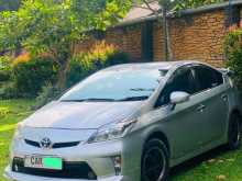 Toyota Prius S LED 2016 Car