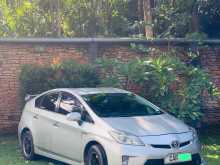 https://riyasewana.com/uploads/toyota-prius-s-97421222192.jpg
