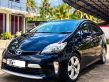 Toyota PRIUS S TOURING 2012 Car