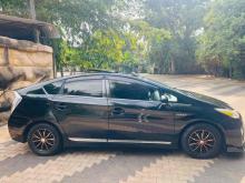 https://riyasewana.com/uploads/toyota-prius-sola-718401224101.jpg