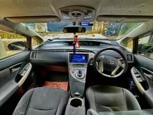 https://riyasewana.com/uploads/toyota-prius-w30-2118050824365.jpg