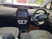 https://riyasewana.com/uploads/toyota-prius-w50-9813546395.jpg