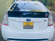https://riyasewana.com/uploads/toyota-prius-zvw30-199521917015.jpg