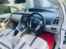 https://riyasewana.com/uploads/toyota-prius-zvw30-2011-199514012163.jpg