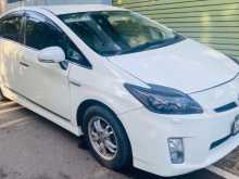https://riyasewana.com/uploads/toyota-prius-zvw30-2011-199514012622.jpg