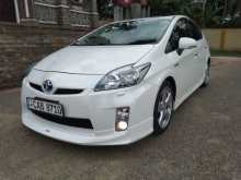 Toyota PRIUS ZVW30 S Touring 2011 Car