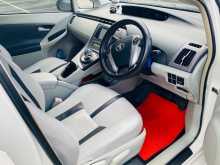 https://riyasewana.com/uploads/toyota-prius-zvw30-2011-238401812242.jpg