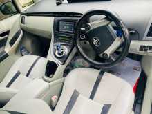 https://riyasewana.com/uploads/toyota-prius-zvw30-2011-267500912792.jpg