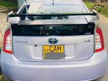 https://riyasewana.com/uploads/toyota-prius-zvw30-2013-177342312194.jpg