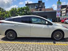 https://riyasewana.com/uploads/toyota-prius-zvw50-513465617416.jpg