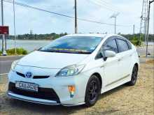 Toyota PRIUS ZW30 2017 2015 Car