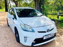 Toyota Priyas 2015 Car