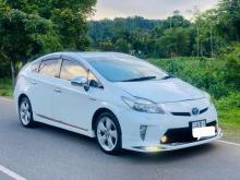 Toyota Prius S Grade 2010 Car