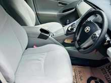 https://riyasewana.com/uploads/toyota-pruse-3013545322273.jpg