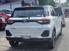 https://riyasewana.com/uploads/toyota-raiz-hybrid-281105174702.jpg