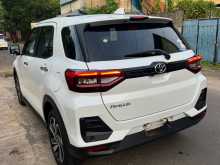 https://riyasewana.com/uploads/toyota-raiz-z-2023-1223514912384.jpg