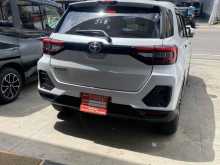 https://riyasewana.com/uploads/toyota-raize-1-2-1113022022133.jpg
