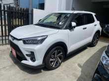 https://riyasewana.com/uploads/toyota-raize-1-2-1113022022612.jpg