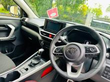 https://riyasewana.com/uploads/toyota-raize-1-2-56084617965.jpg
