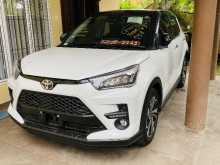 Toyota Raize Z Premium 2023 SUV
