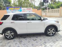 https://riyasewana.com/uploads/toyota-raize-1200cc-112435417986.jpg