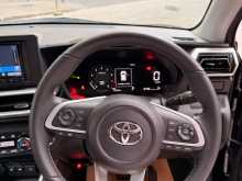https://riyasewana.com/uploads/toyota-raize-1200cc-1884546165.jpg