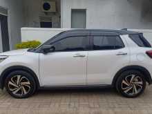 https://riyasewana.com/uploads/toyota-raize-12221338603.jpg