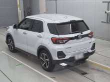 https://riyasewana.com/uploads/toyota-raize-13123847583.jpg