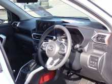 https://riyasewana.com/uploads/toyota-raize-13706194303.jpg