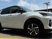 https://riyasewana.com/uploads/toyota-raize-1416095724733.jpg