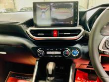 https://riyasewana.com/uploads/toyota-raize-1513352224831.jpg