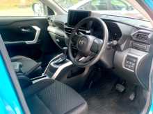 https://riyasewana.com/uploads/toyota-raize-16121441875.jpg