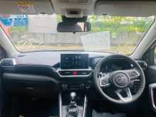 https://riyasewana.com/uploads/toyota-raize-16152106326.jpg