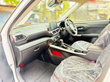 https://riyasewana.com/uploads/toyota-raize-171420476764.jpg